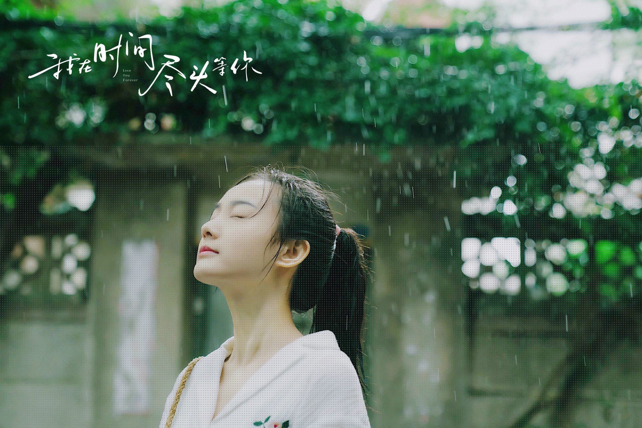 李冰洁挑战世界强敌展现中国速度，李冰洁比赛