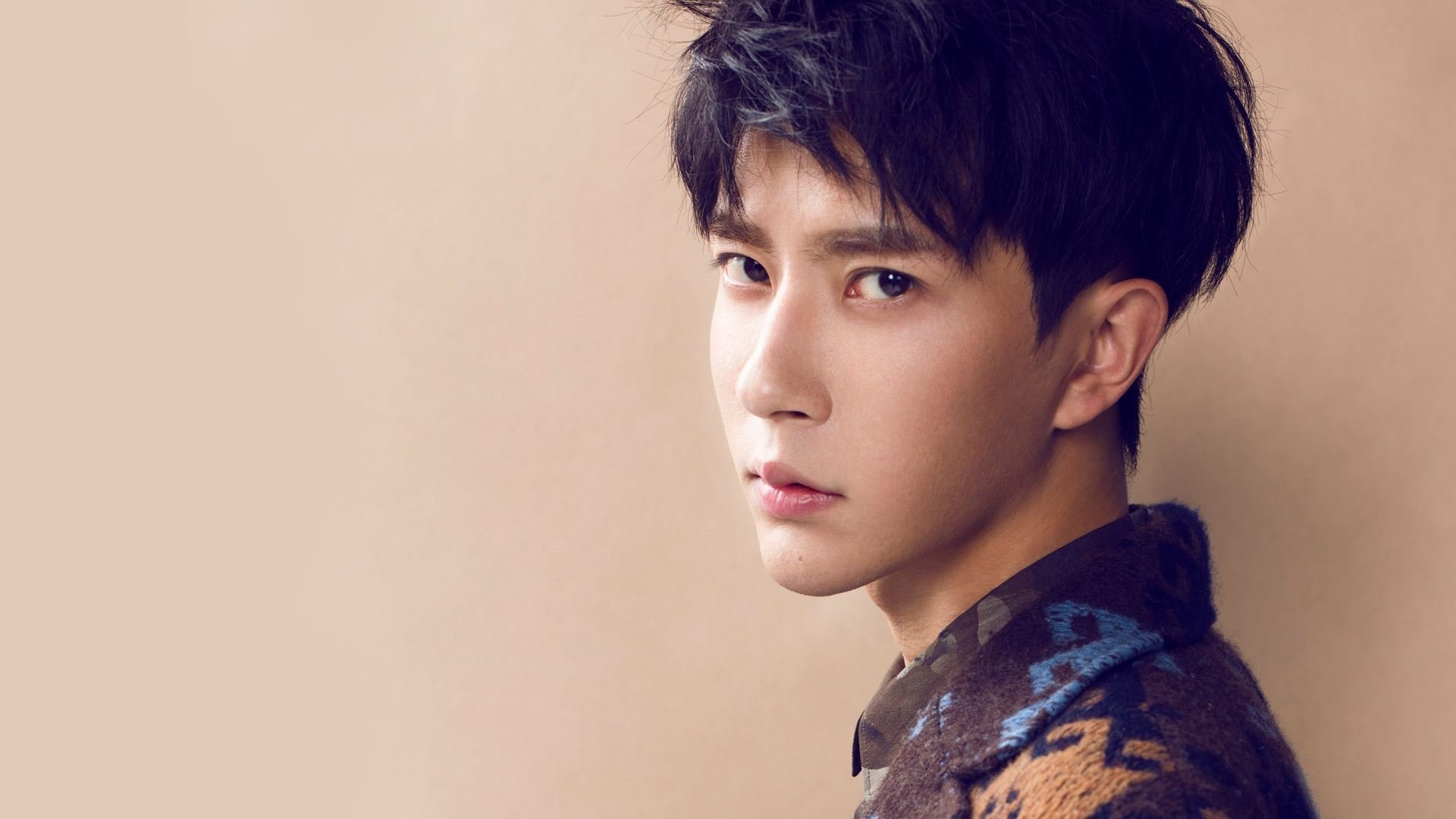 美国队用坚韧精神征服赛场挑战,美国队用坚韧精神征服赛场挑战的是谁